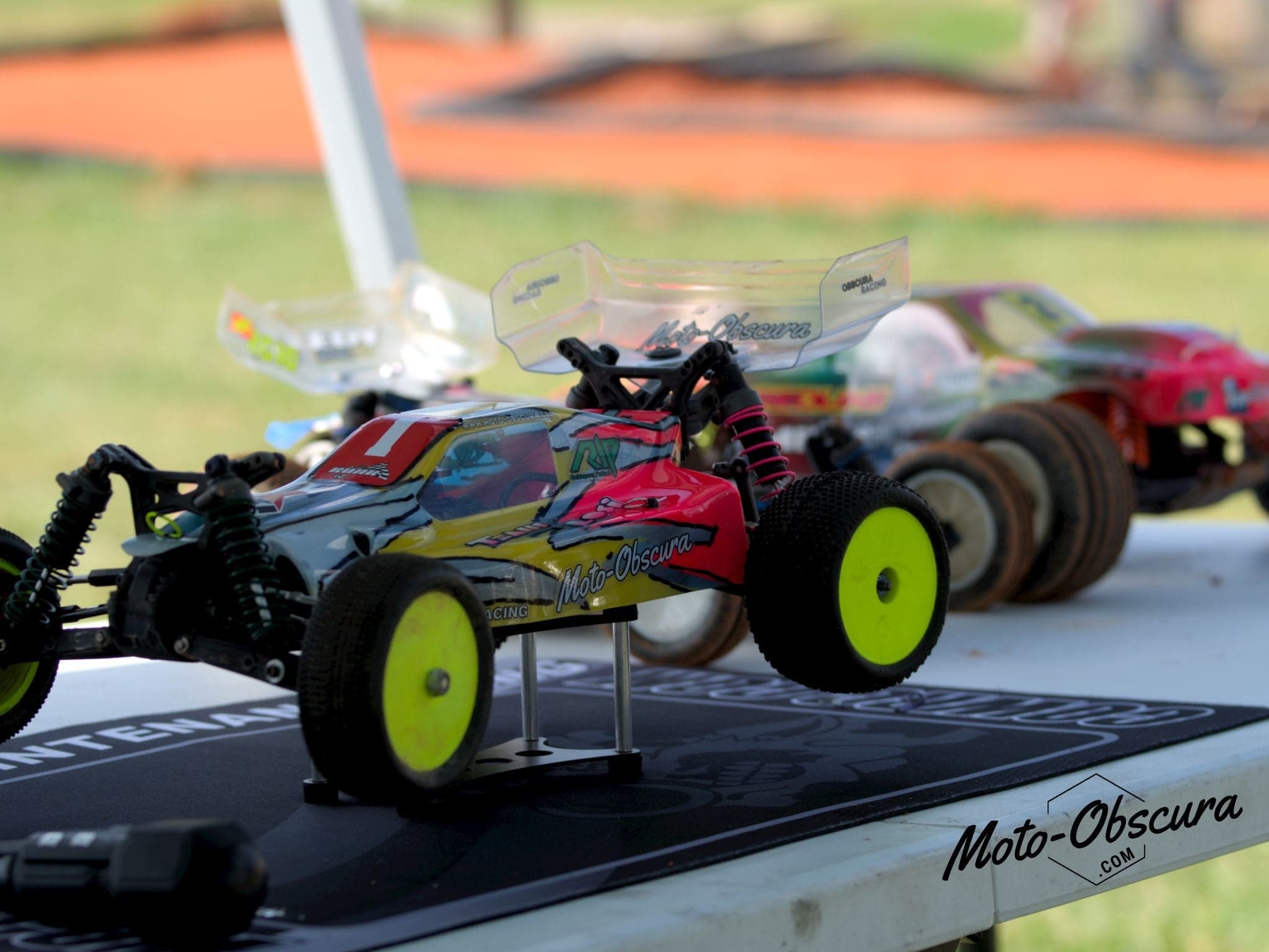 Carbon Fiber Car Stand - Image 3