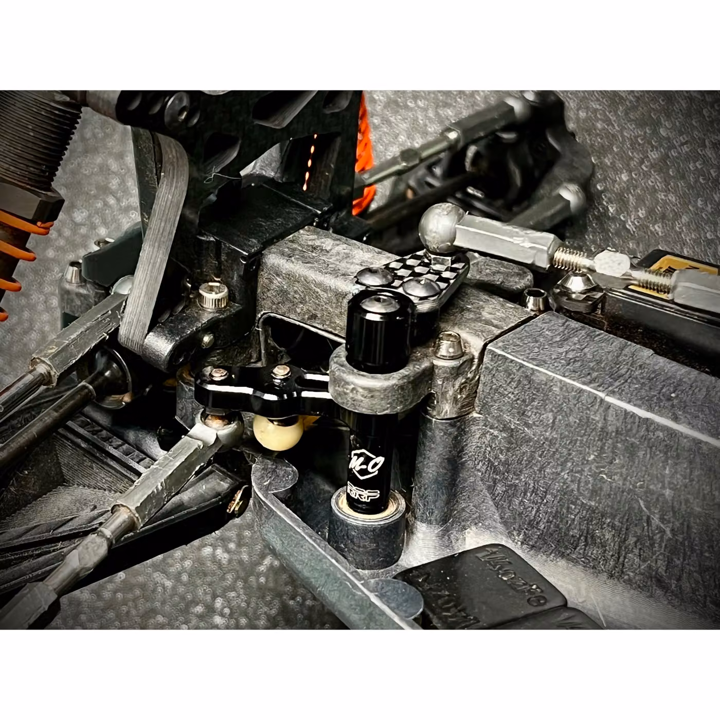Losi XX4 Aluminum Steering Bellcranks - Image 3